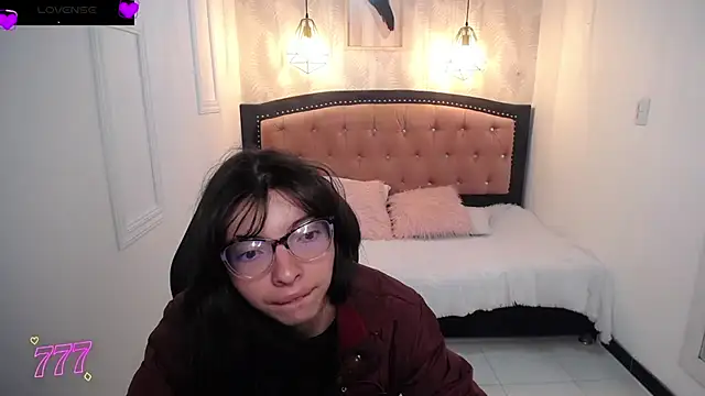 Allyshon  online show from July 14, 8:25 pm