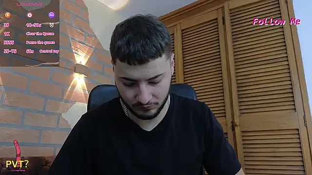Brandon 01 online show from May 27, 7:22 pm