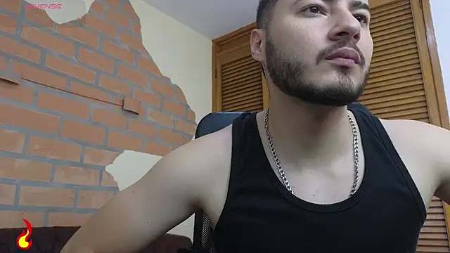 Brandon 01 online show from May 29, 7:23 pm