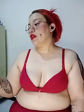 bruja sscarlata online show from May 26, 6:37 pm