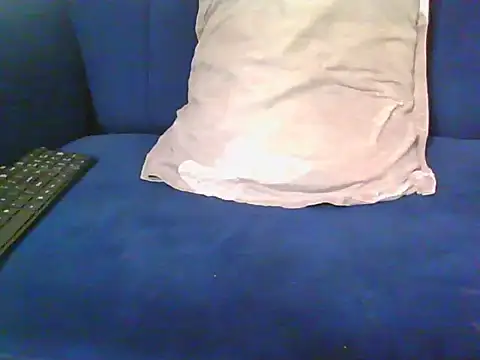 Snapshot of preety_ebony23 chatting on May 24, 11:10 pm preety ebony23 online show from May 24, 11:10 pm