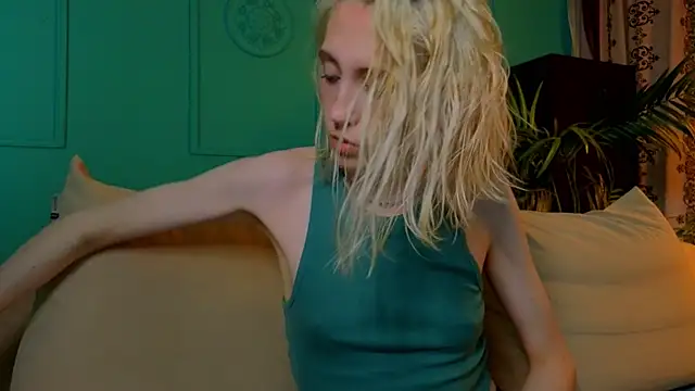 Elen  Moore online show from July 13, 5:43 am