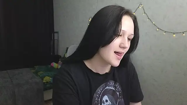 Snapshot of Tori_cute chatting on May 20, 12:22 pm Tori cute online show from May 20, 12:22 pm