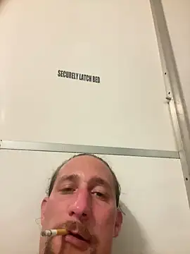 brazybooty92 online show from May 29, 10:35 am