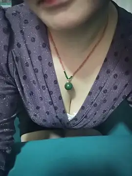 Snapshot of FXF-01 chatting on May 29, 2:31 am FXF-01 online show from May 29, 2:31 am
