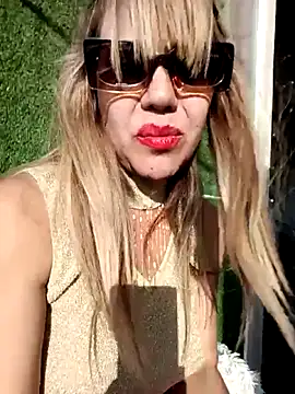 Snapshot of Ofeliafoxx chatting on May 24, 8:14 pm Ofeliafoxx online show from May 24, 8:14 pm
