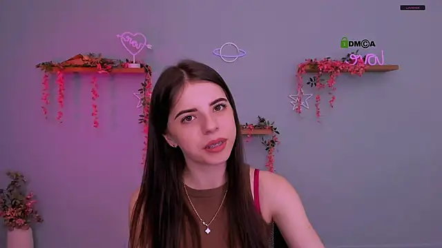 Snapshot of lyra_desire chatting on May 29, 8:45 am lyra desire online show from May 29, 8:45 am