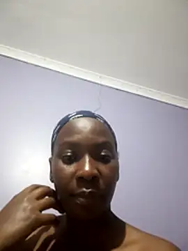 Snapshot of sexyhoneey chatting on May 20, 9:10 pm sexyhoneey online show from May 20, 9:10 pm