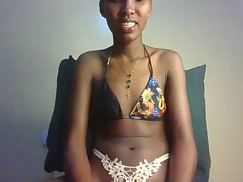Snapshot of Holy_Babe chatting on July 14, 3:51 pm Holy Babe online show from July 14, 3:51 pm