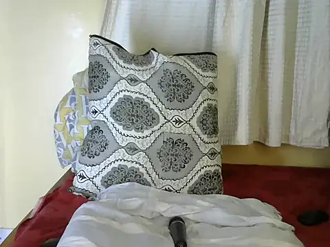 Snapshot of pretty_shan1 chatting on June 15, 3:58 pm pretty shan1 online show from June 15, 3:58 pm
