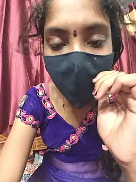 Snapshot of reshma124 chatting on June 17, 6:20 pm reshma124 online show from June 17, 6:20 pm