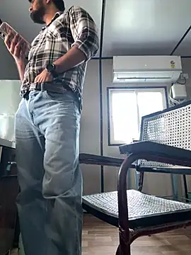 Snapshot of spiral__man007 chatting on July 25, 8:12 am spiral man007 online show from July 25, 8:12 am