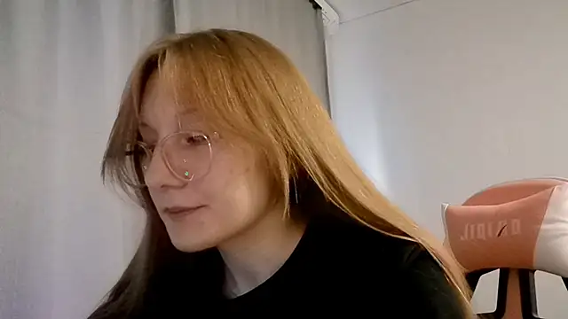 Snapshot of LauraTurber chatting on May 30, 2:14 pm LauraTurber online show from May 30, 2:14 pm