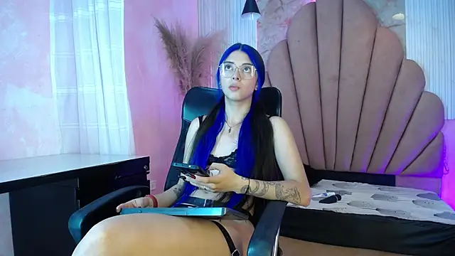Kyomi Hunt online show from July 13, 2:36 am