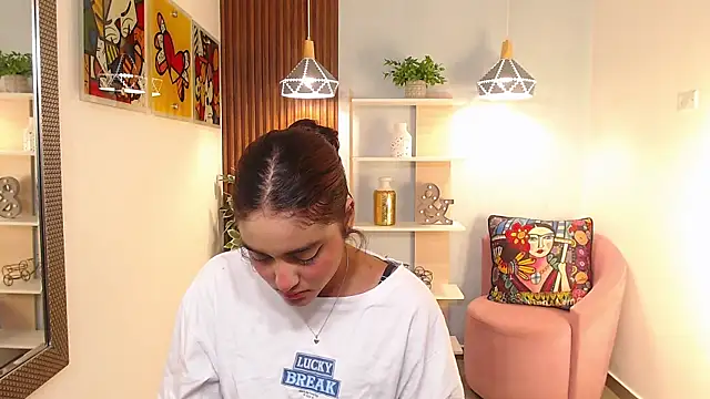 Snapshot of _Lucy_Grey_ chatting on May 29, 11:19 am Lucy Grey online show from May 29, 11:19 am