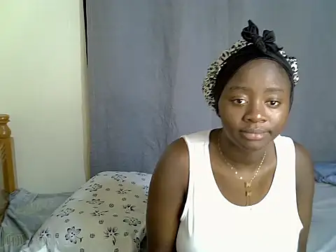 Snapshot of SexxyRoxy chatting on May 29, 9:13 pm SexxyRoxy online show from May 29, 9:13 pm