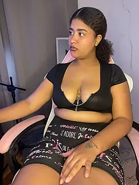  CURLY DOLL  online show from May 25, 6:25 pm