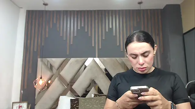 Snapshot of MartinaaFit chatting on May 29, 12:03 pm MartinaaFit online show from May 29, 12:03 pm