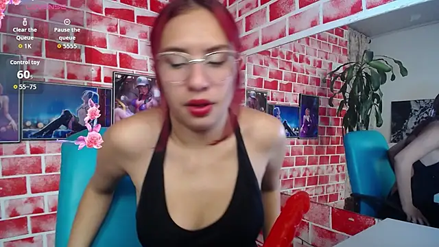 Snapshot of ashly_litlle chatting on May 26, 7:43 pm ashly litlle online show from May 26, 7:43 pm