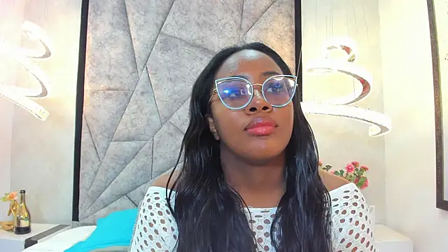 Snapshot of ZoeBrowns chatting on July 8, 12:31 pm ZoeBrowns online show from July 8, 12:31 pm