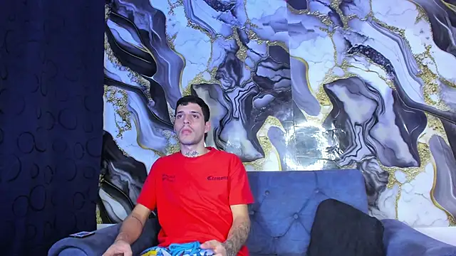 Snapshot of boy_max_latin chatting on May 24, 5:12 am boy max latin online show from May 24, 5:12 am