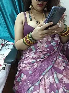 Snapshot of kavyabhabhi chatting on July 11, 4:43 pm kavyabhabhi online show from July 11, 4:43 pm