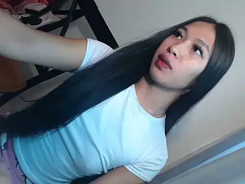 Snapshot of goddess_ashanti chatting on June 16, 3:09 am goddess ashanti online show from June 16, 3:09 am