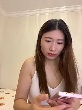 Snapshot of qiuqiu_018 chatting on May 28, 11:02 pm qiuqiu 018 online show from May 28, 11:02 pm