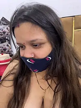 Catchybusty01 online show from August 3, 11:59 am