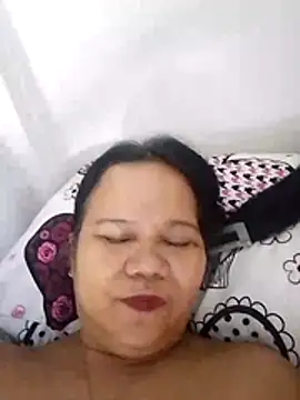Snapshot of missLiLy07 chatting on May 30, 1:14 am missLiLy07 online show from May 30, 1:14 am