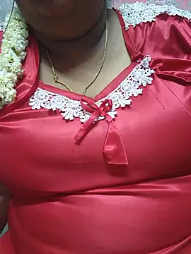 Snapshot of geetha431 chatting on July 2, 7:09 pm geetha431 online show from July 2, 7:09 pm