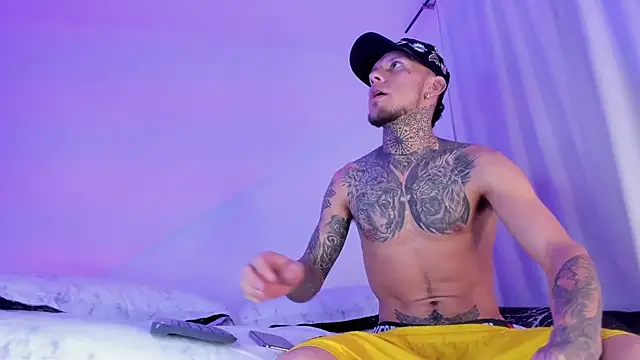  Kevin xxx online show from March 8, 8:00 am