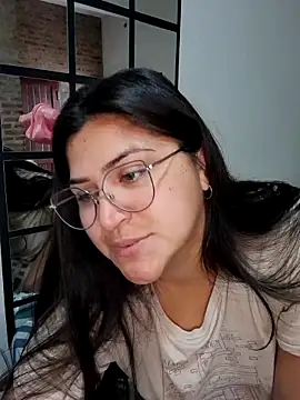 morena95  online show from May 27, 2:47 pm