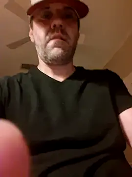 Snapshot of ELVISPRESI chatting on June 3, 3:31 am ELVISPRESI online show from June 3, 3:31 am