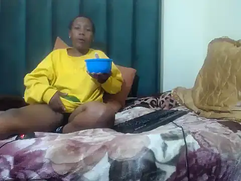 TypicalBaddiex online show from May 27, 12:07 am