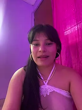 Snapshot of Samantha_Torrez1 chatting on May 20, 10:27 pm Samantha Torrez1 online show from May 20, 10:27 pm