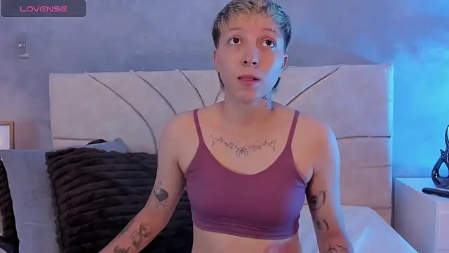 vane grey online show from June 12, 8:19 pm