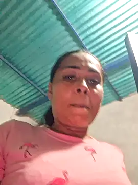 Snapshot of TuGatica_sexy chatting on May 31, 12:52 am TuGatica sexy online show from May 31, 12:52 am
