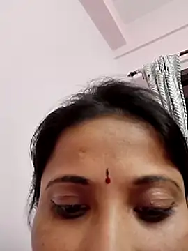 Snapshot of sampachatterjee234 chatting on June 13, 6:50 pm sampachatterjee234 online show from June 13, 6:50 pm