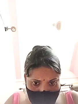 Snapshot of sampachatterjee234 chatting on June 14, 7:27 pm sampachatterjee234 online show from June 14, 7:27 pm
