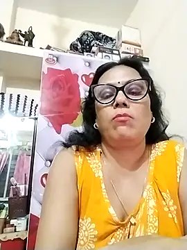Snapshot of sampachatterjee234 chatting on July 13, 3:59 pm sampachatterjee234 online show from July 13, 3:59 pm