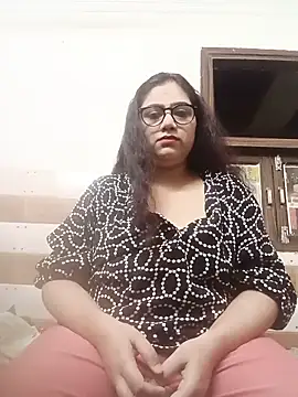 yourchahat27 online show from May 29, 6:28 pm