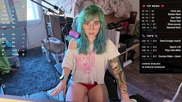 Snapshot of Lovilyn24 chatting on May 29, 1:09 pm Lovilyn24 online show from May 29, 1:09 pm