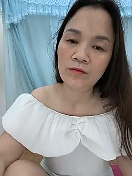 Snapshot of Lye_lovely chatting on July 8, 9:14 am Lye lovely online show from July 8, 9:14 am