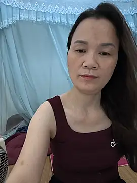 Snapshot of Lye_lovely chatting on July 15, 2:06 am Lye lovely online show from July 15, 2:06 am