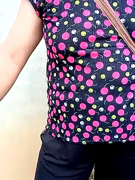 Snapshot of Bong_sexy chatting on June 26, 8:41 am Bong sexy online show from June 26, 8:41 am