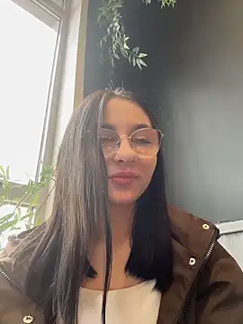Snapshot of KameliaMur chatting on May 22, 4:52 am KameliaMur online show from May 22, 4:52 am