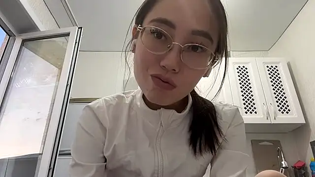 Snapshot of VickieTrudo chatting on June 22, 10:51 pm VickieTrudo online show from June 22, 10:51 pm