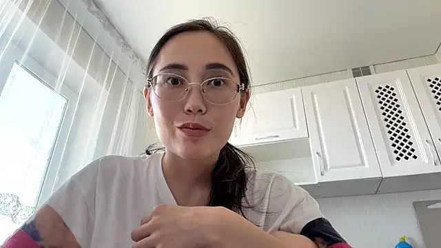 Snapshot of VickieTrudo chatting on July 14, 11:27 am VickieTrudo online show from July 14, 11:27 am