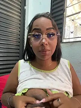 jhenannyy online show from May 27, 2:47 pm